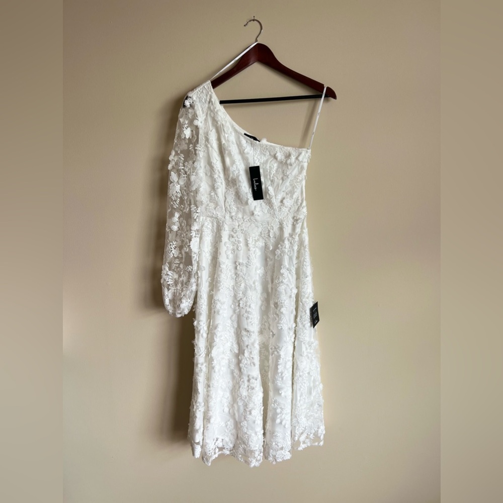 NWT Lulus Eloquent Elegance White Embroidered Lace One-Shoulder Midi Dress Sz M
